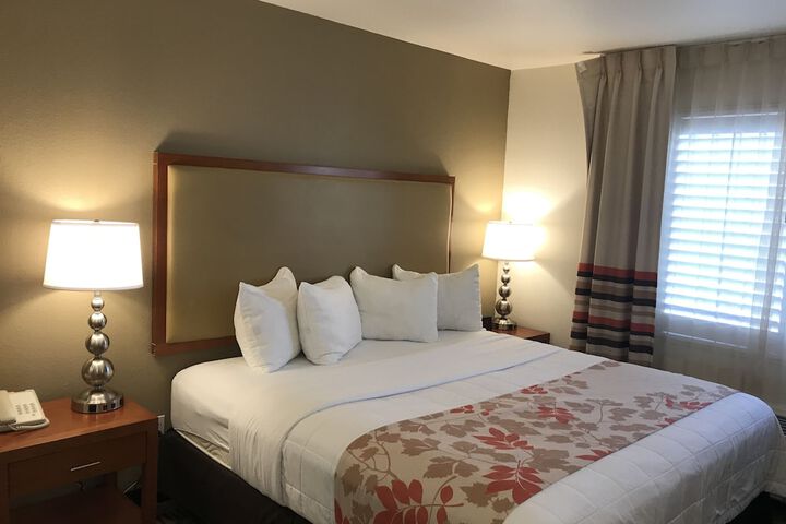 Hawthorn Suites by Wyndham Victorville