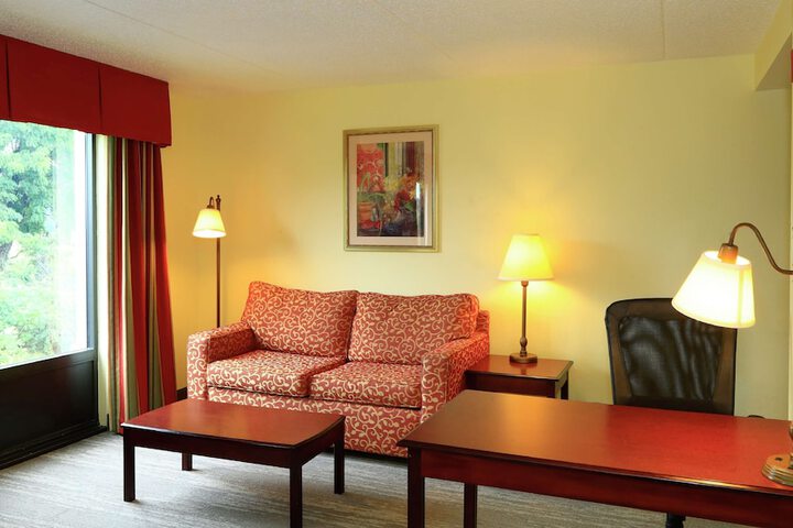 Room 71 of 115
