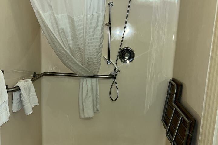 Room 20 of 27