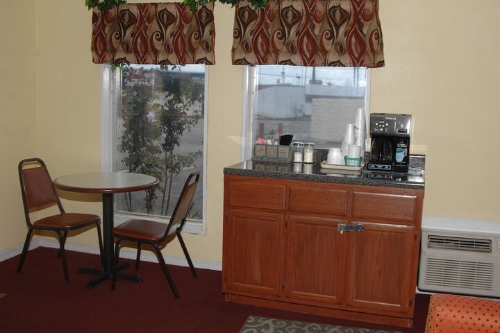 Breakfast/Coffee Service 43 of 43