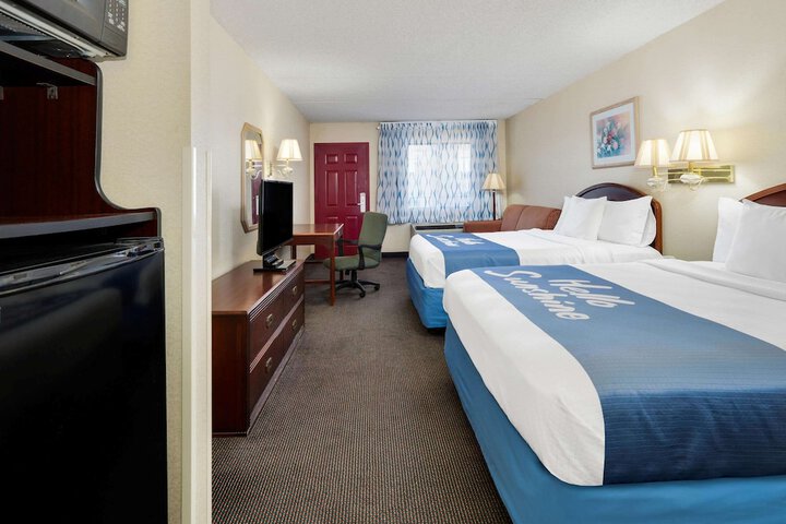 Room 5 of 14