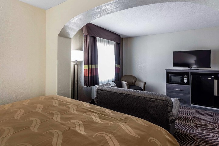 Quality Inn & Suites Salisbury South