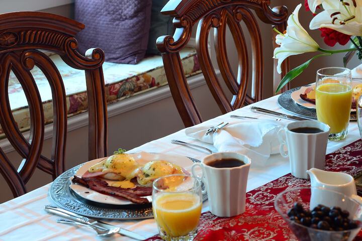 Breakfast/Coffee Service 29 of 44