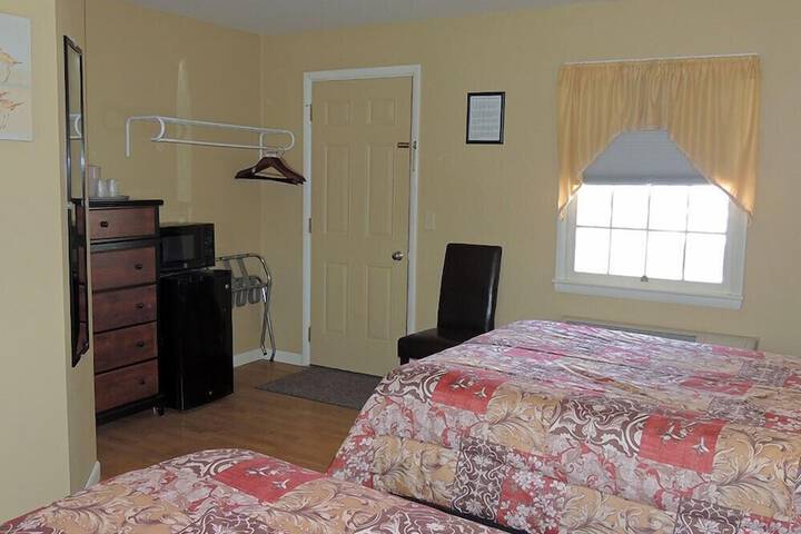 Room 6 of 11