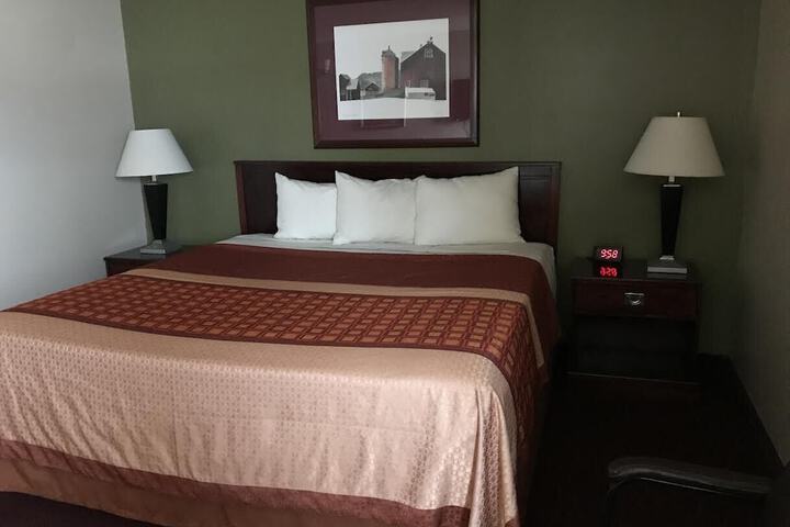 Room 17 of 35