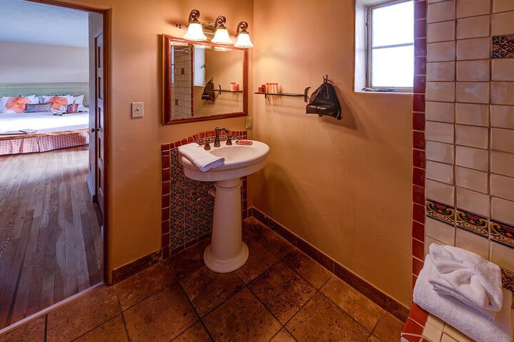 Hacienda Del Sol Guest Ranch Resort