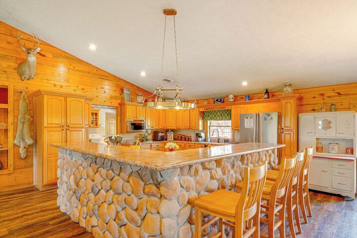Spacious Ozarks Family Home - Private Pool & Grill