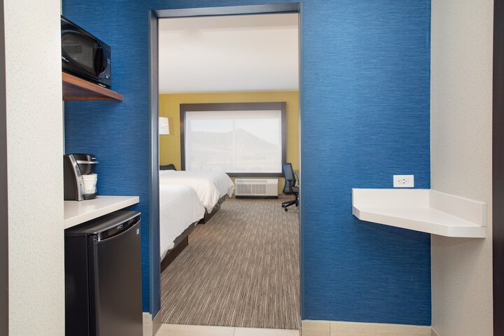 Holiday Inn Express & Suites Ely by IHG