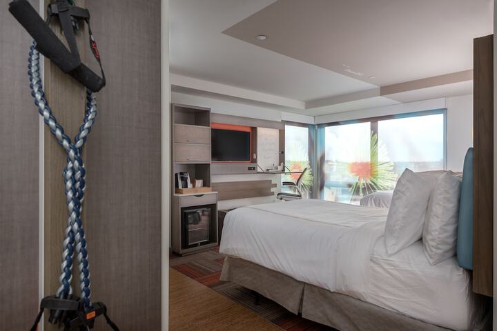 Room 21 of 38