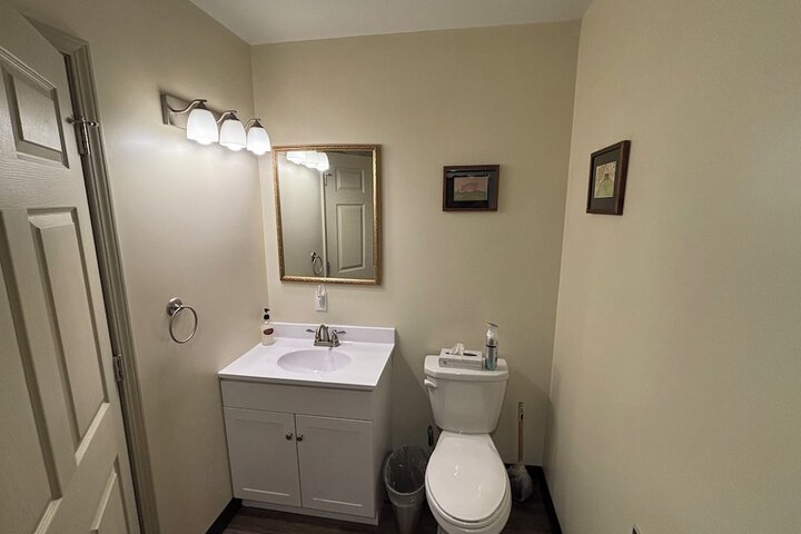 Hermann Crown Suites