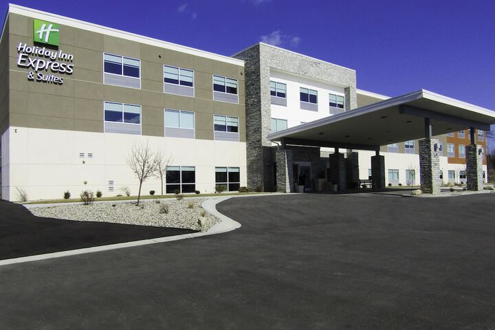 Holiday Inn Express & Suites Coldwater by IHG