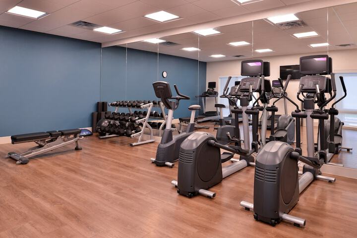 Holiday Inn Express & Suites Marshalltown by IHG