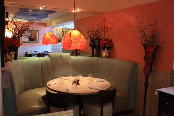 Dining 110 of 142