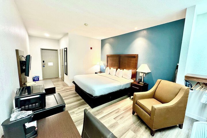 Baymont by Wyndham Richmond I-70