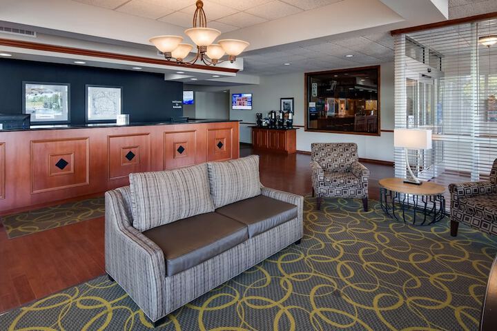Hotel Interior 10 of 32