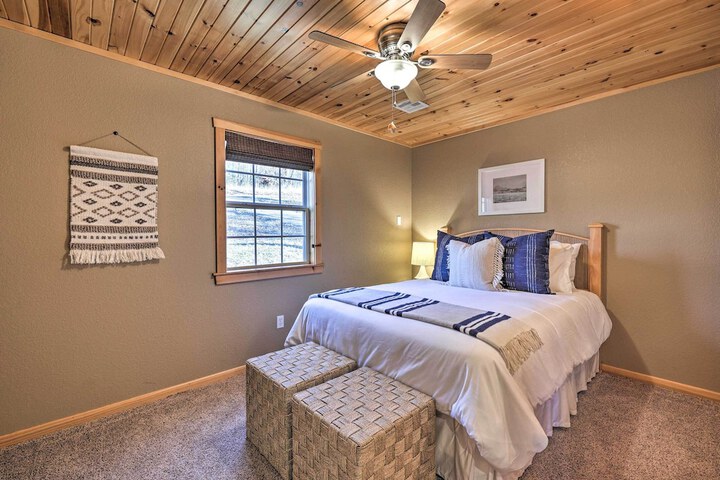 Pet-friendly Grand Lake House w / Dock & Kayaks!