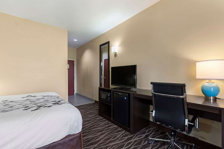 Room 25 of 34