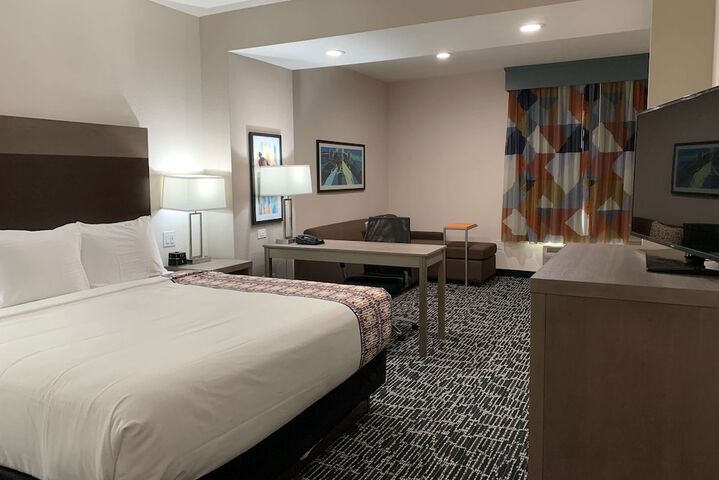Room 11 of 24
