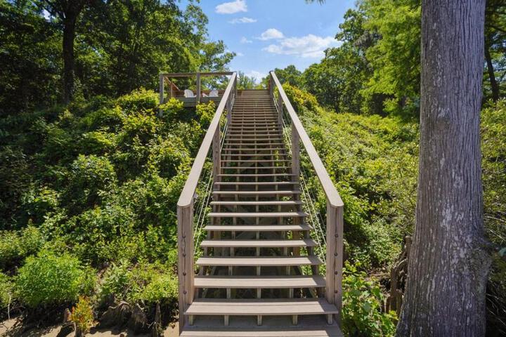 Chickahominy Riverside Guest Home by Williamsburg