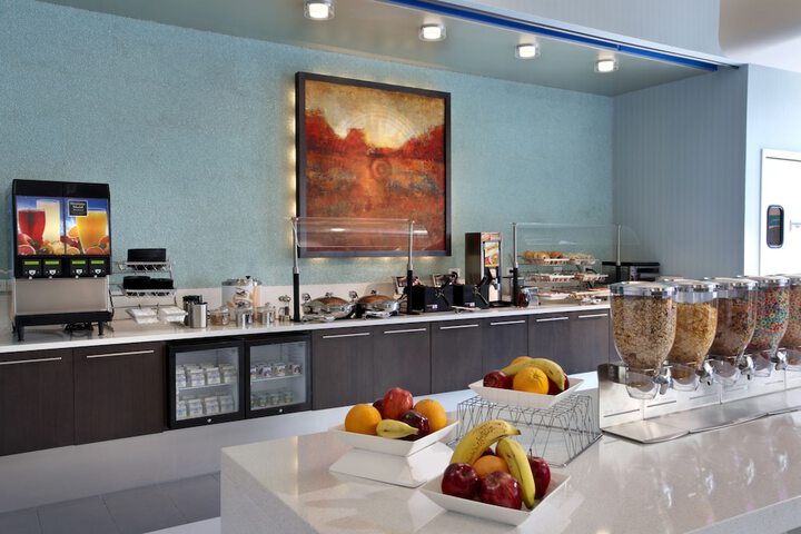 Breakfast/Coffee Service 40 of 50