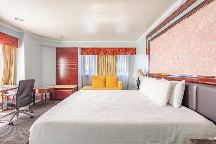 Room 56 of 87