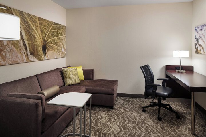 Room 12 of 22