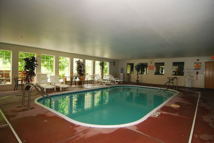 Pool 4 of 32
