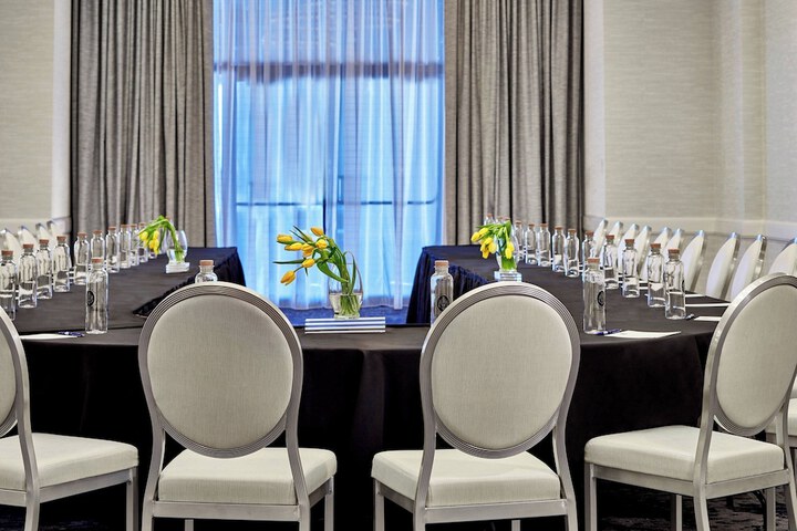 Annapolis Waterfront Hotel Autograph Collection