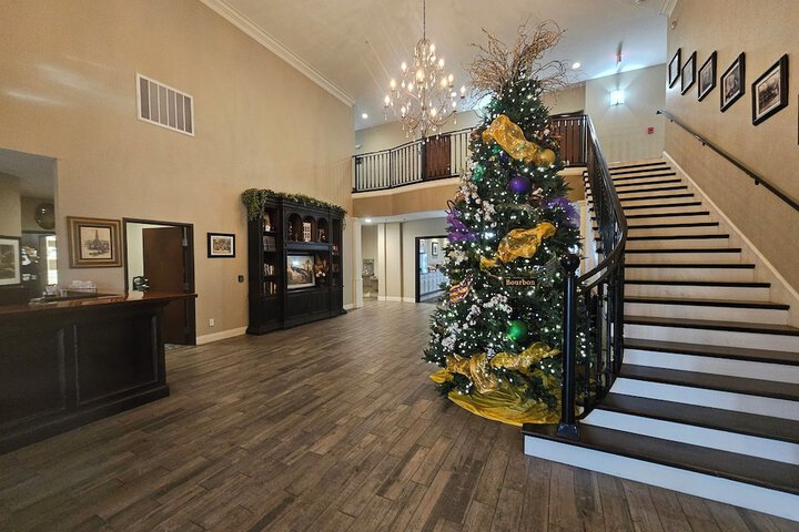 Heritage Place Hotel & Suites