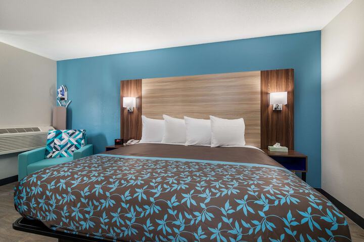 Room 12 of 31