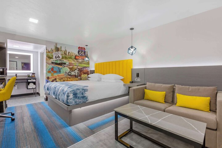 Room 18 of 27