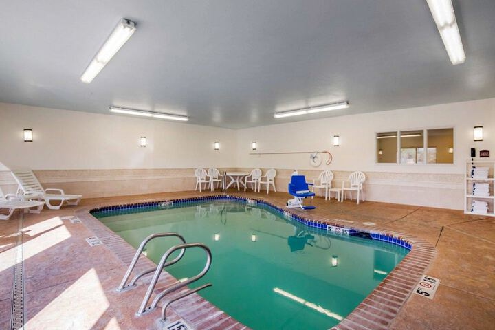 Pool 5 of 44