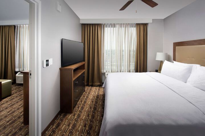 Room 21 of 52