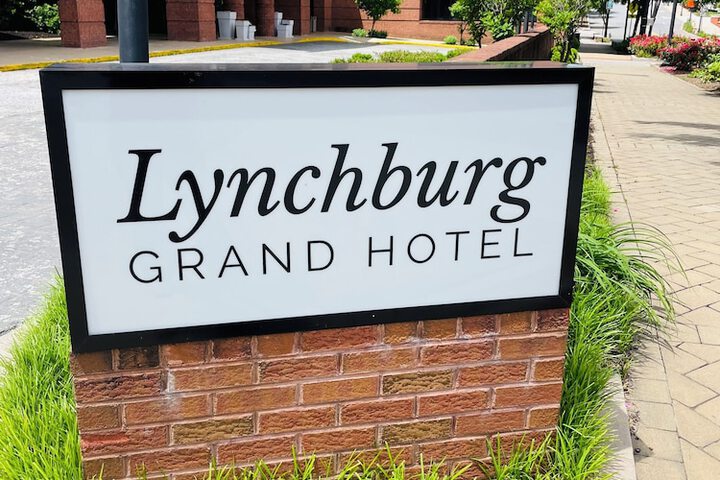 Lynchburg Grand Essential