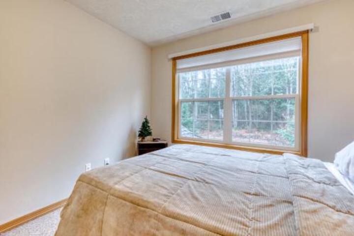 Clarks Mountain Condo