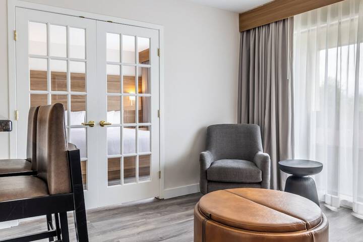Room 70 of 157