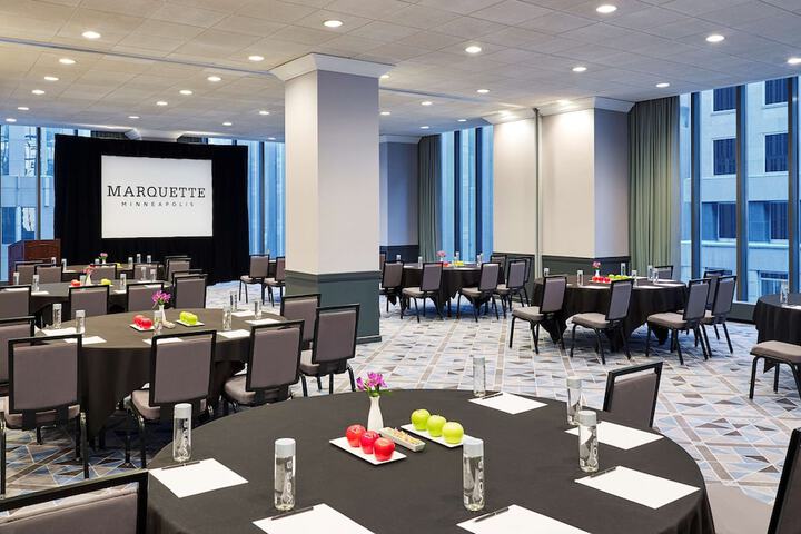 The Marquette Hotel Curio Collection by Hilton