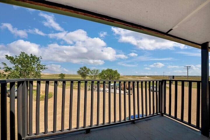 Badlands Hotel and Campground
