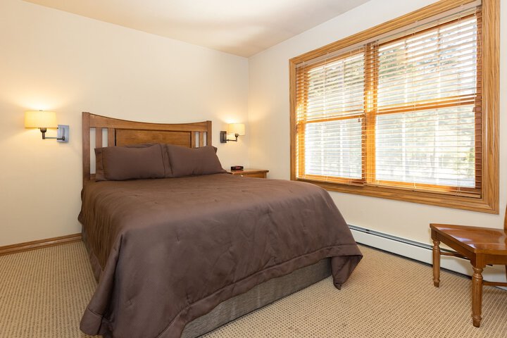Room 122 of 192