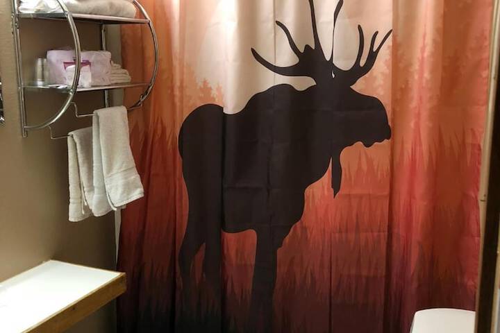 Room 33 of 51