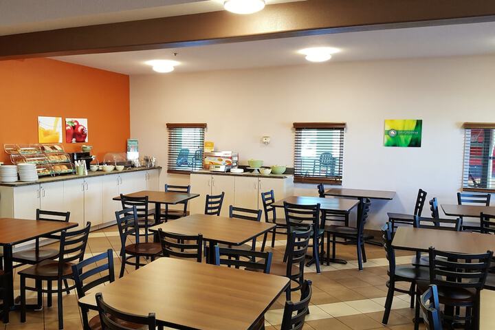 Quality Inn Airport