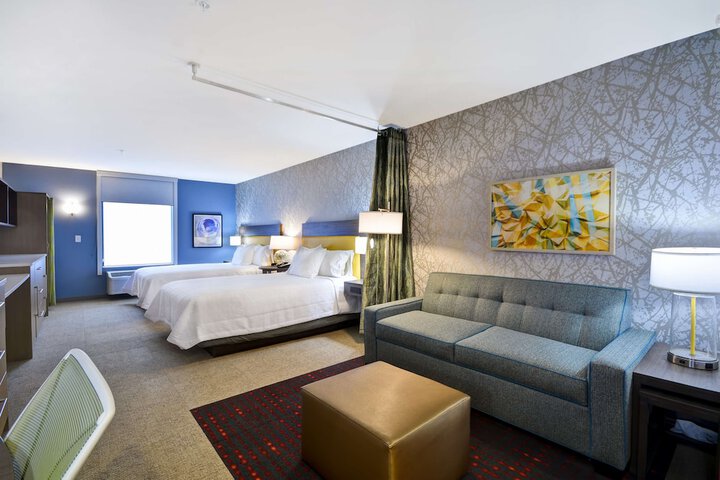 Room 28 of 38
