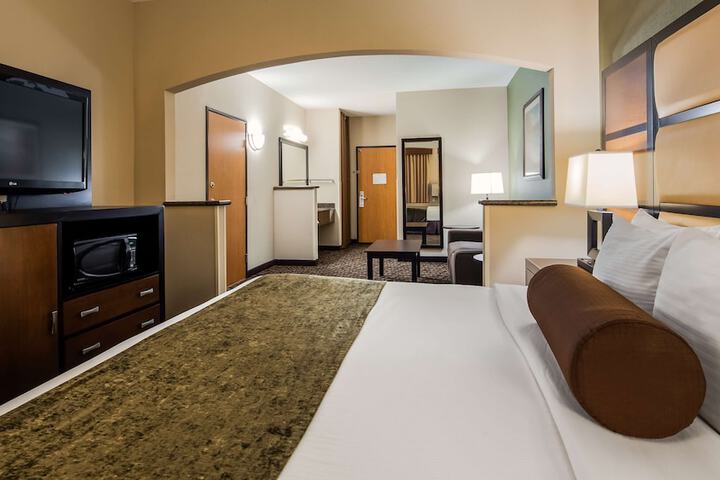 Room 9 of 23