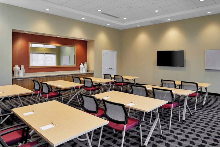 TownePlace Suites by Marriott Columbus North - OSU