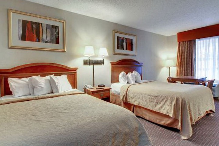 Room 27 of 34