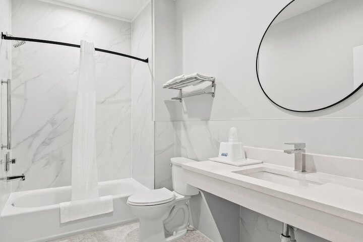 Americas Best Value Inn & Suites Tomball Grand Parkway