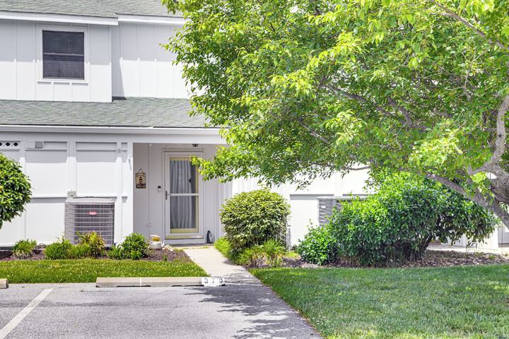 2 Mi to Beach: Gem w / Enclosed Patio in Selbyville