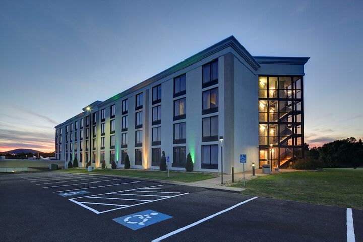 Hotel 9 of 82