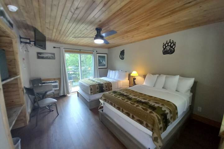 The Carter Lodge on the River