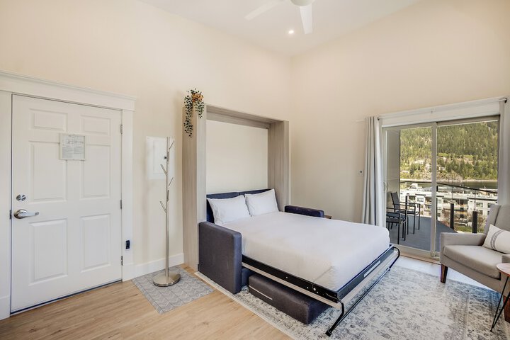 Stirling All Suites Hotel